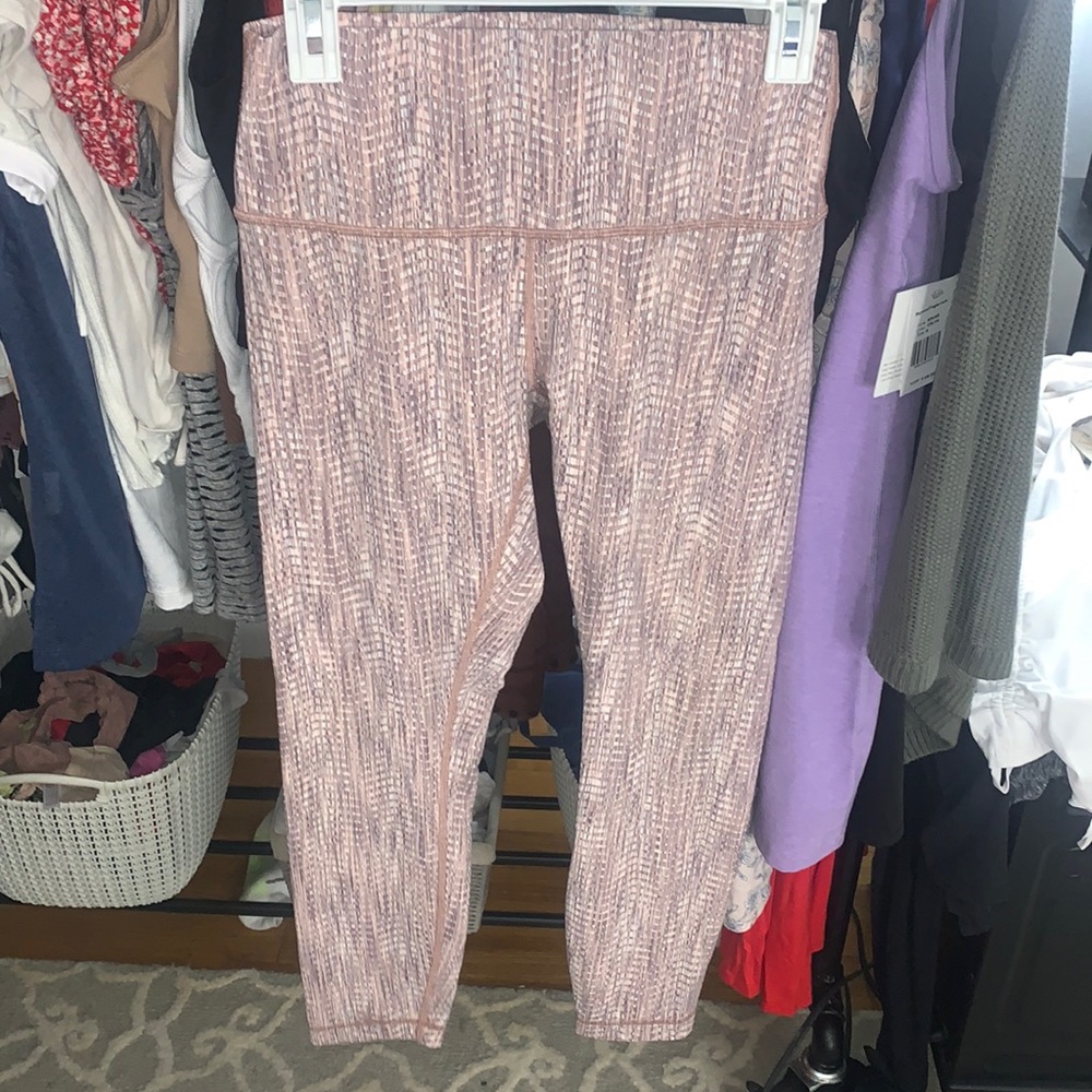 Lululemon wonder under leggings size 8